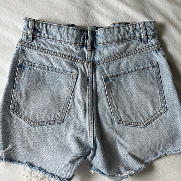 High waisted Jean shorts - Picture 3 of 4